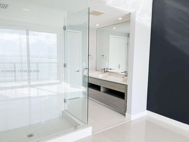 460 NE 28th St 1407, Miami, FL 33137