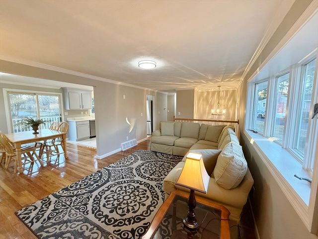 105 Duncan Rd, Stoughton, MA 02072