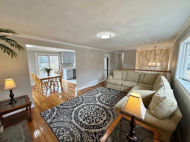 105 Duncan Rd, Stoughton, MA 02072