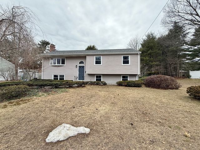 105 Duncan Rd, Stoughton, MA 02072