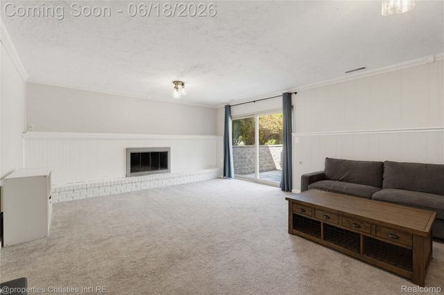 30130 Marimoor Street, Beverly Hills Village, MI 48025