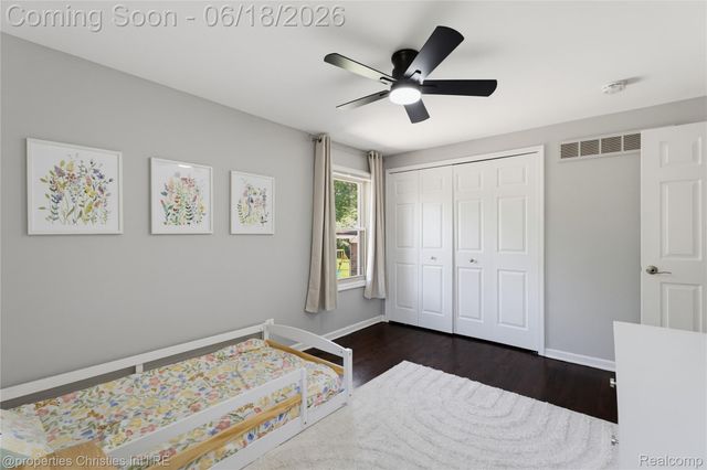30130 Marimoor Street, Beverly Hills Village, MI 48025