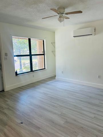 844 NW 3rd Avenue B, Fort Lauderdale, FL 33311