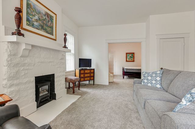 210 5th Ave S Apt 2, Franklin, TN 37064