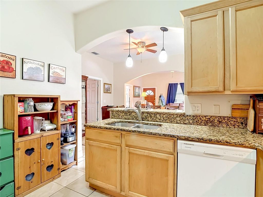 Image 13 of property listing at 2708 N JEFFERSON STREET, Tampa, FL 33602