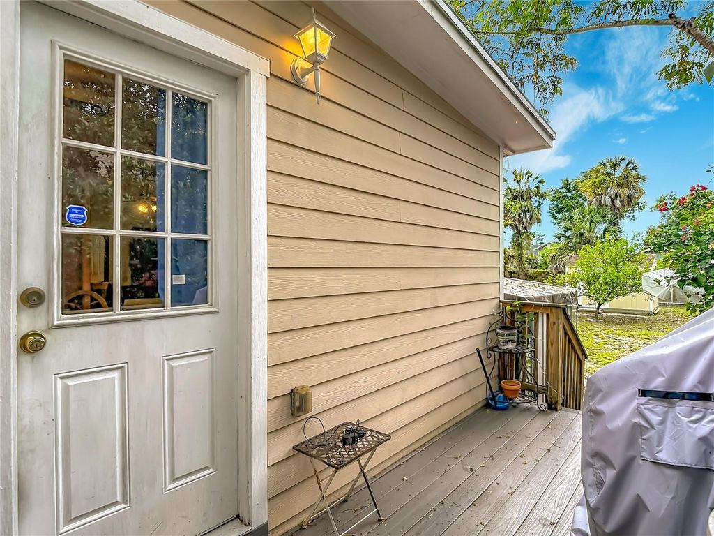 Image 31 of property listing at 2708 N JEFFERSON STREET, Tampa, FL 33602