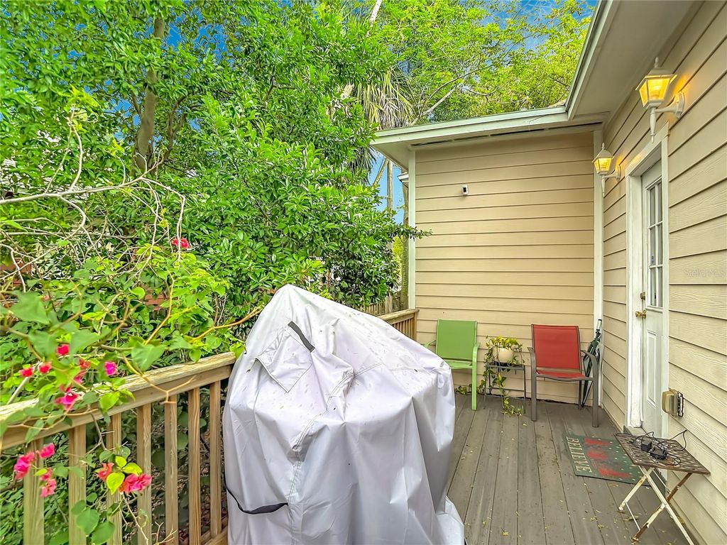 Image 32 of property listing at 2708 N JEFFERSON STREET, Tampa, FL 33602