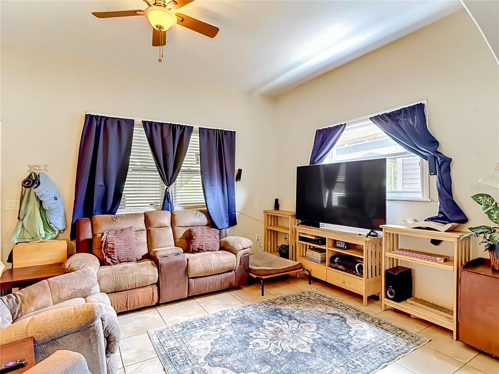 Image 5 of property listing at 2708 N JEFFERSON STREET, Tampa, FL 33602