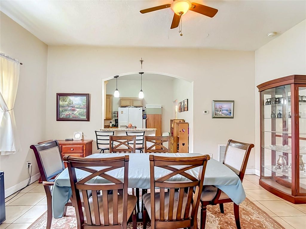 Image 7 of property listing at 2708 N JEFFERSON STREET, Tampa, FL 33602
