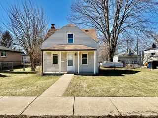12111 Leverne, Redford, MI 48239
