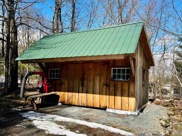 883 Osgood Hill Road, Westford, VT 05494