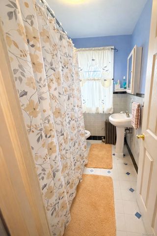 9309 Vanderveer Street, Queens Village, NY 11428