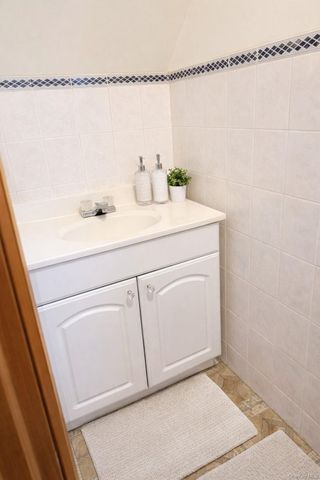 9309 Vanderveer Street, Queens Village, NY 11428