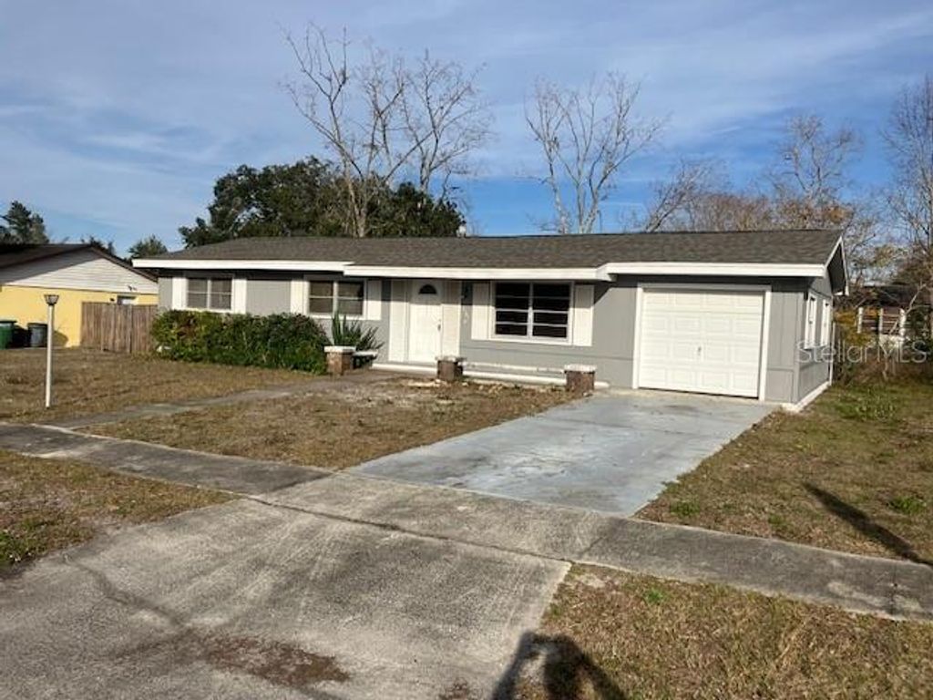 2381 FAIRGREN AVENUE, Deltona, FL 32738