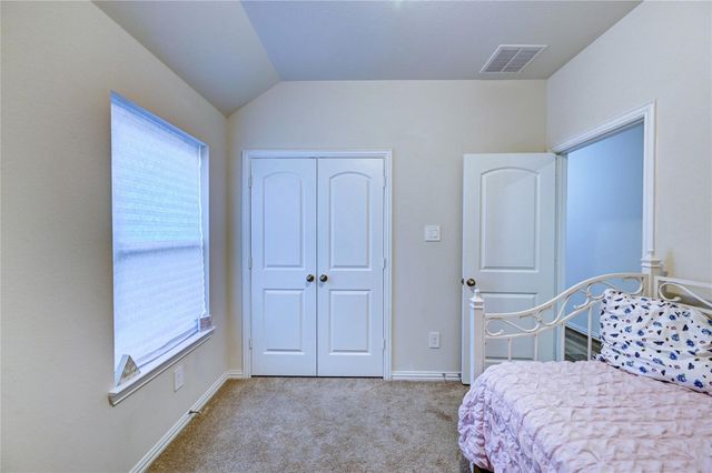 865 Spruce Pine Drive, Conroe, TX 77318