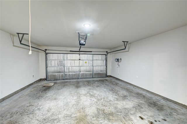 865 Spruce Pine Drive, Conroe, TX 77318