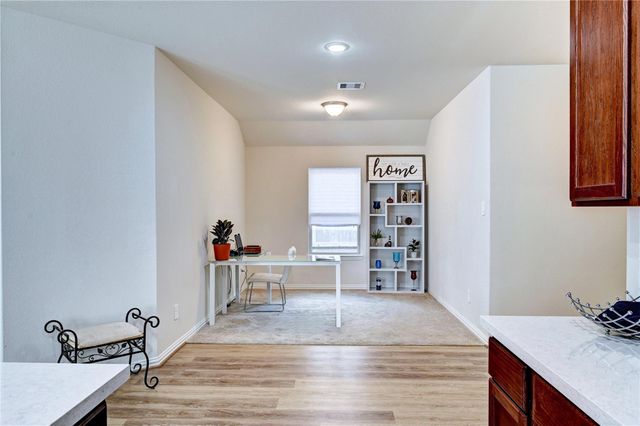 865 Spruce Pine Drive, Conroe, TX 77318