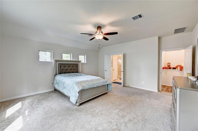 865 Spruce Pine Drive, Conroe, TX 77318