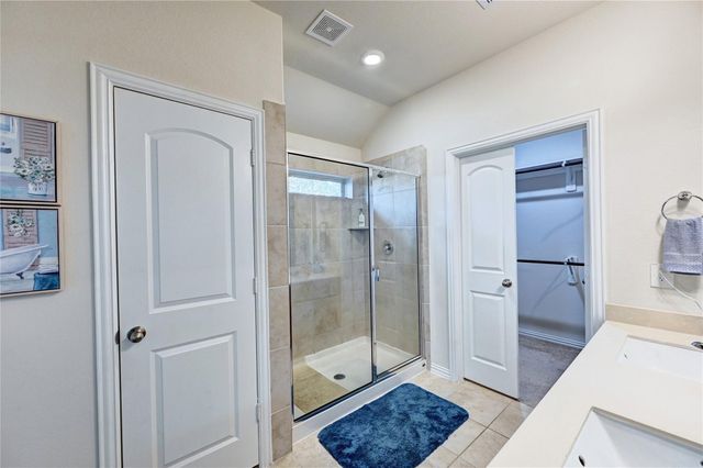 865 Spruce Pine Drive, Conroe, TX 77318