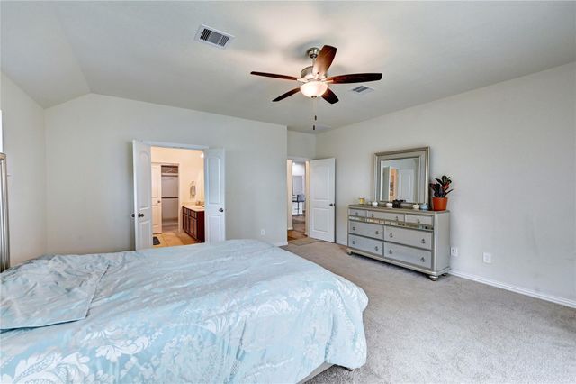 865 Spruce Pine Drive, Conroe, TX 77318