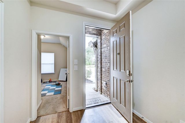 865 Spruce Pine Drive, Conroe, TX 77318