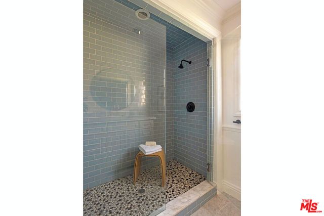 3712 S Muirfield Road, Los Angeles, CA 90016