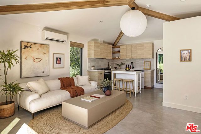 3712 S Muirfield Road, Los Angeles, CA 90016