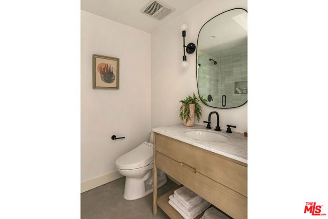 3712 S Muirfield Road, Los Angeles, CA 90016