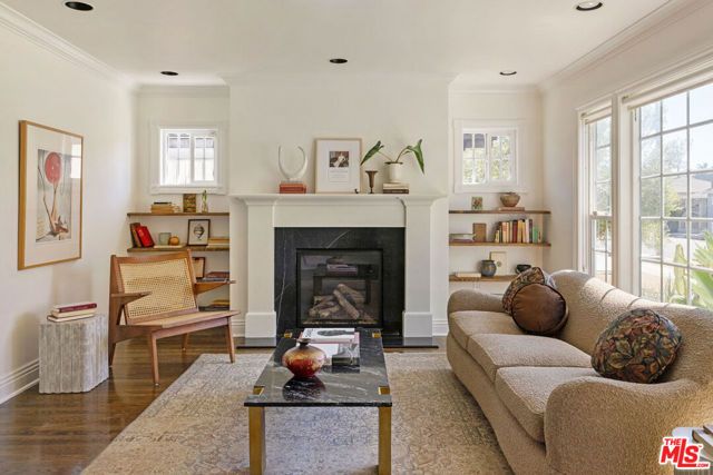 3712 S Muirfield Road, Los Angeles, CA 90016