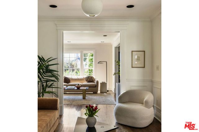 3712 S Muirfield Road, Los Angeles, CA 90016