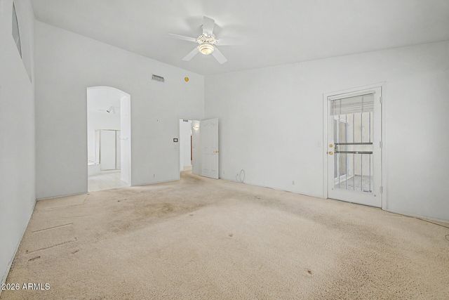 8456 W ROCKWOOD Drive, Peoria, AZ 85382