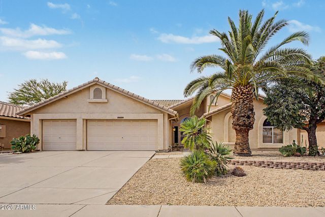 8456 W ROCKWOOD Drive, Peoria, AZ 85382