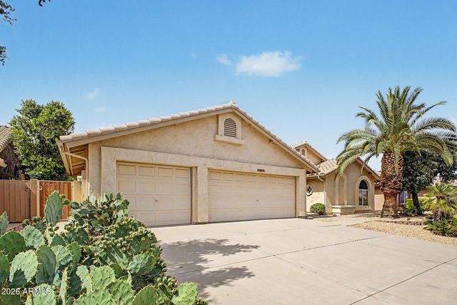 8456 W ROCKWOOD Drive, Peoria, AZ 85382