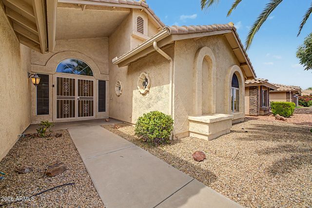 8456 W ROCKWOOD Drive, Peoria, AZ 85382