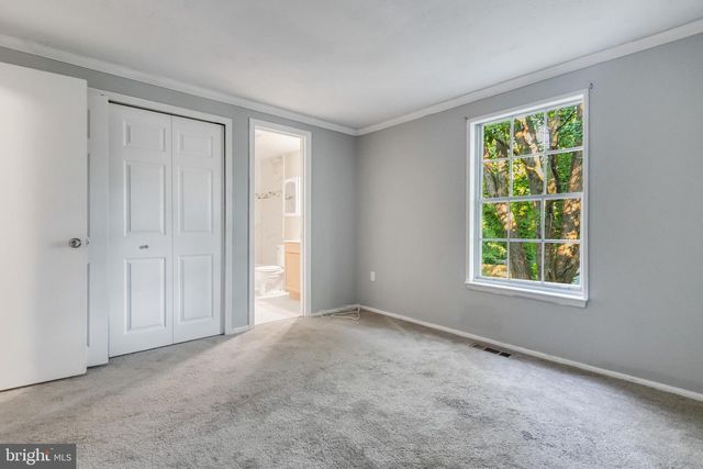 2583 ROBINSON PL, Waldorf, MD 20602