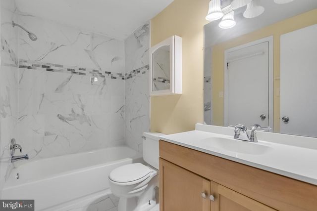 2583 ROBINSON PL, Waldorf, MD 20602