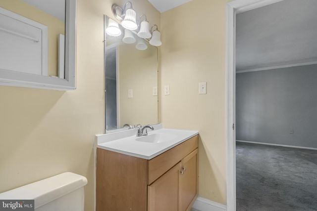 2583 ROBINSON PL, Waldorf, MD 20602