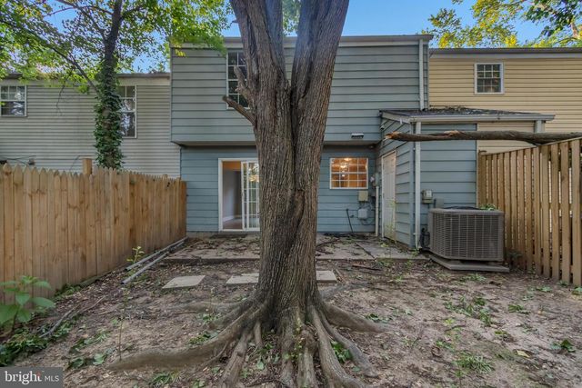 2583 ROBINSON PL, Waldorf, MD 20602