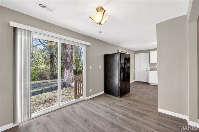 13 Melody Lane, St Charles, MO 63303