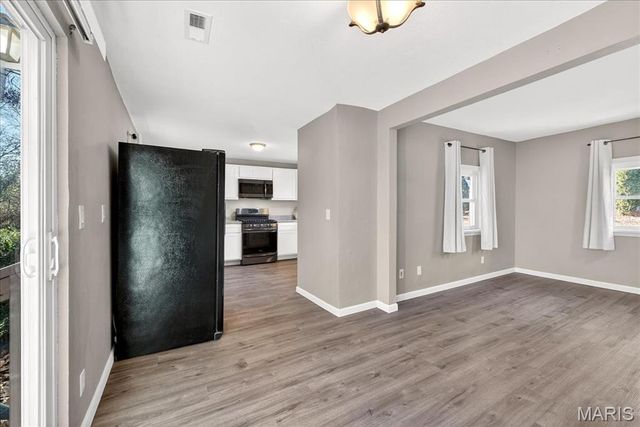 13 Melody Lane, St Charles, MO 63303