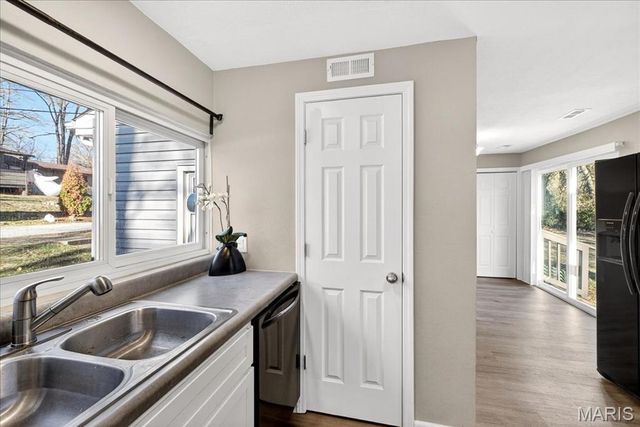 13 Melody Lane, St Charles, MO 63303