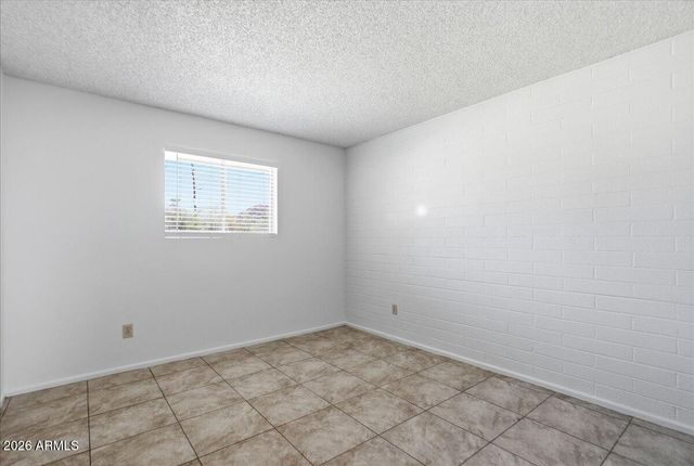 1321 E CAROL Avenue Apt 3, Phoenix, AZ 85020