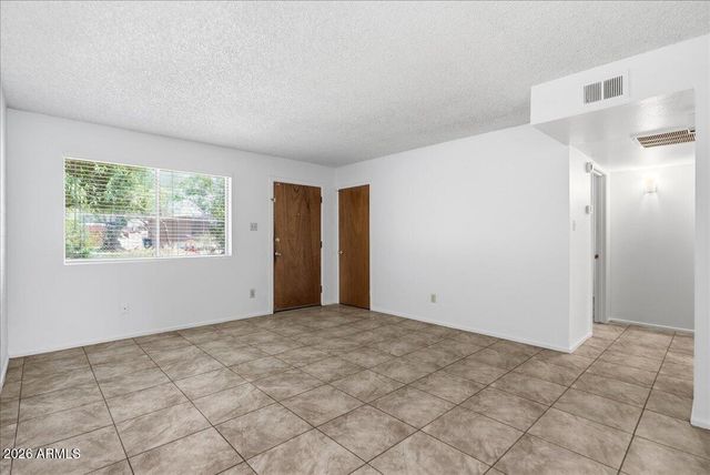 1321 E CAROL Avenue Apt 3, Phoenix, AZ 85020