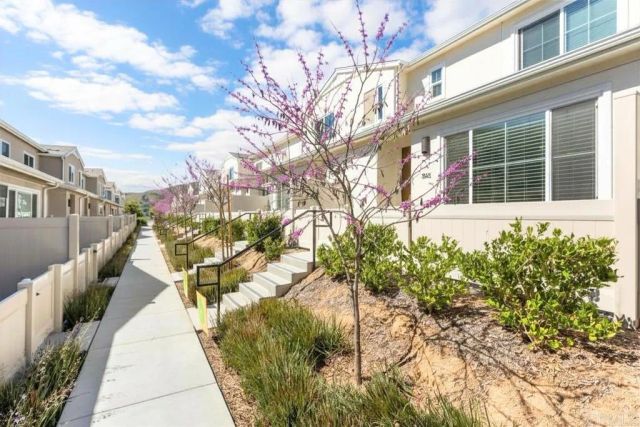 355 CITRINE TRAIL, Fallbrook, CA 92028