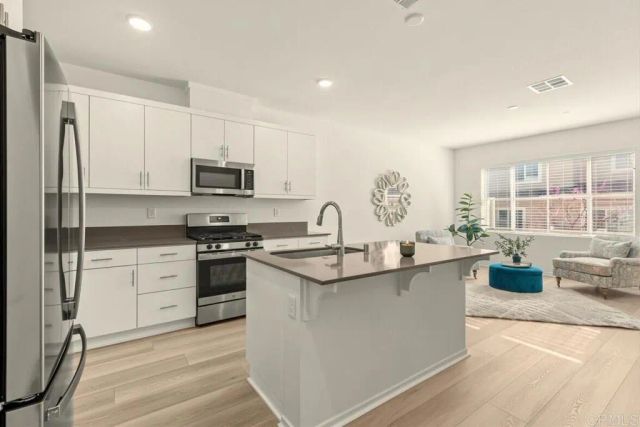 355 CITRINE TRAIL, Fallbrook, CA 92028