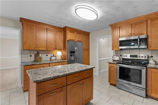 1273 Redwood Farm CT, Virginia Beach, VA 23452