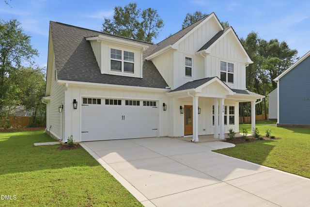 228 Telluride Court, Aberdeen, NC 28315