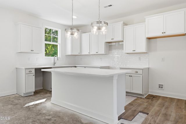 228 Telluride Court, Aberdeen, NC 28315