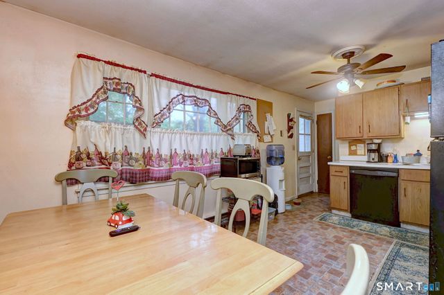 14 Horseshoe Drive, Waterbury, CT 06706