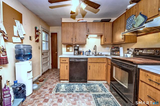 14 Horseshoe Drive, Waterbury, CT 06706